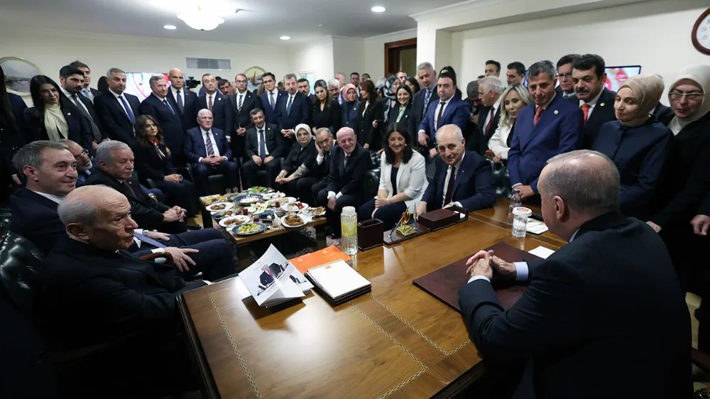 TBMM’DE YENİ YASAMA YILINA “MİNİ ZİRVE” DAMGASI