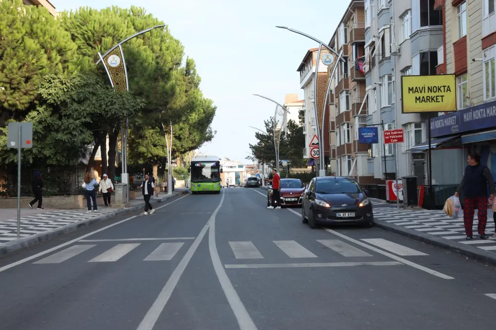 DARICA BELEDİYESİ, ULAŞIMDA CADDELERE PRESTİJ KATMAYA DEVAM EDİYOR