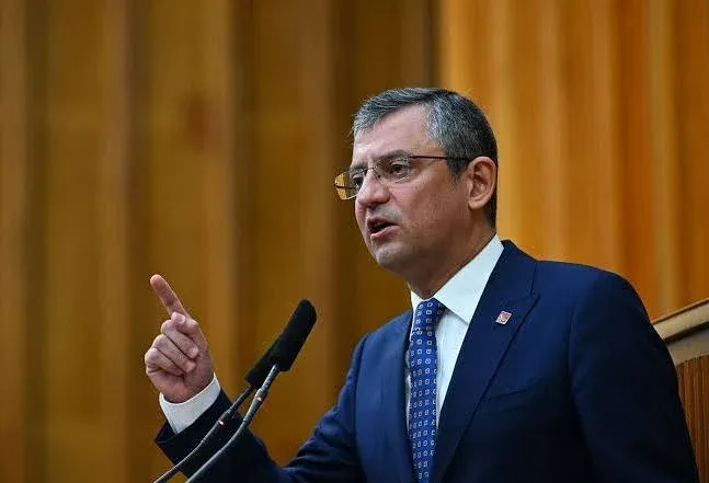 Özel