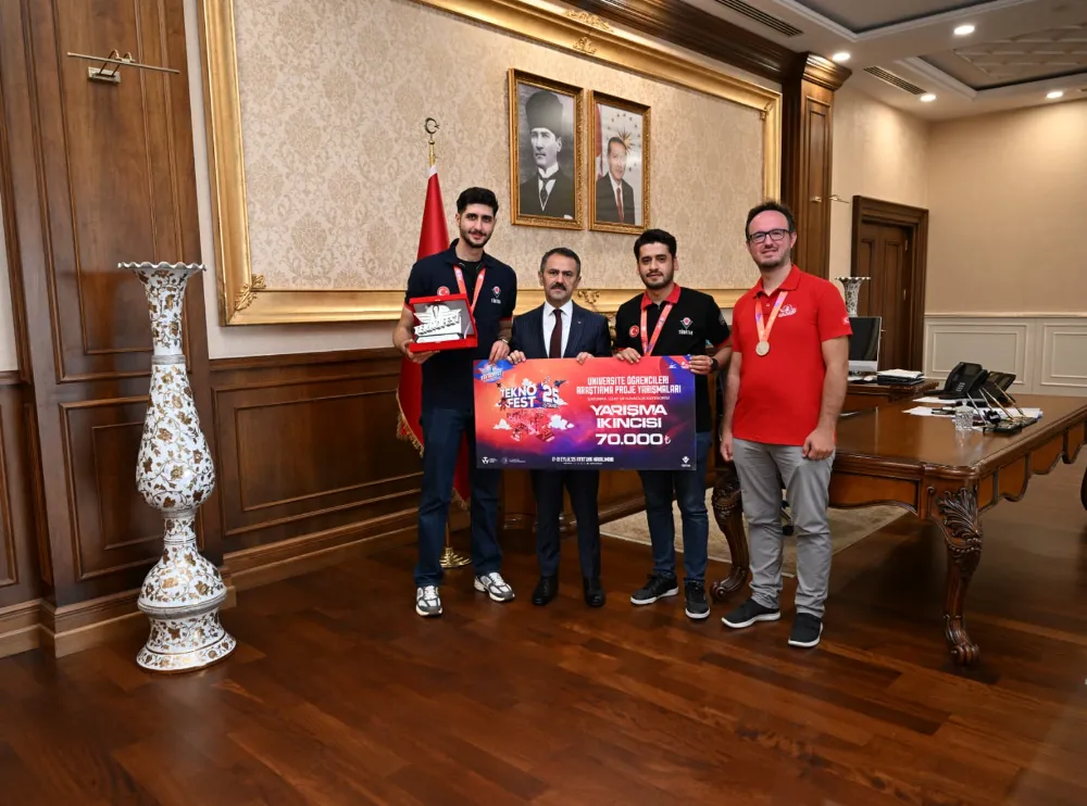 TEKNOFEST İKİNCİSİ KILAVUZ KOUMPAS TAKIMI,VALİ İLHAMİ AKTAŞ